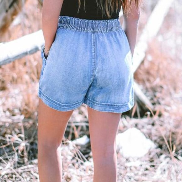 Classic Drawstring Waist Denim Short - Picture 4 of 7